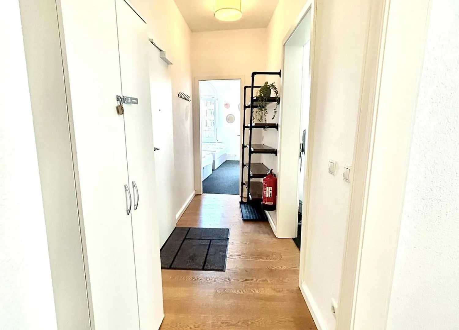 Central Apartment For Up To 10 Guests Hamburg Germany